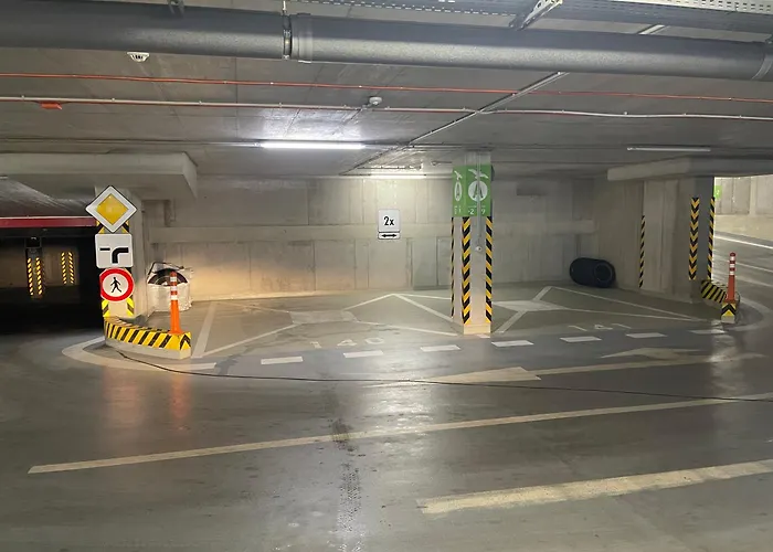 Apollo - Key-box - Free Parking