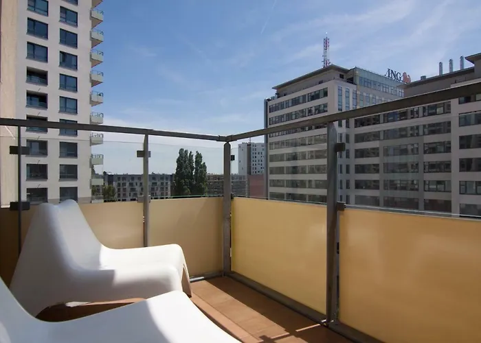 Apollo - Key-box - Free Parking Bratislava