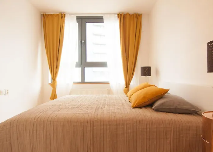 Apollo - Key-box - Free Parking * ברטיסלאבה