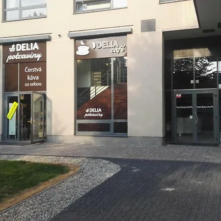 Apollo - Key-box - Free Parking *