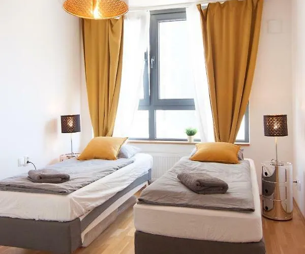 Apollo - Key-box - Free Parking Apartmán *